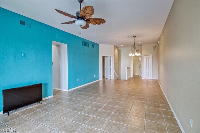 Building Photo - 9205 Belleza Way