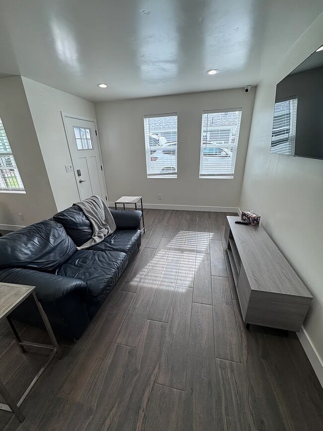 Building Photo - Newly Built 2024 ADU for Rent 2 Bed / 1 Bath