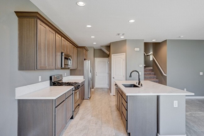 Building Photo - GORGEOUS 4 Bedroom, 2 Story Home located in the SW!