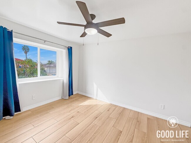 Building Photo - Upgraded 3BR/2BA Home with Garage, Driveway & Large Backyard – Paradise Hills!