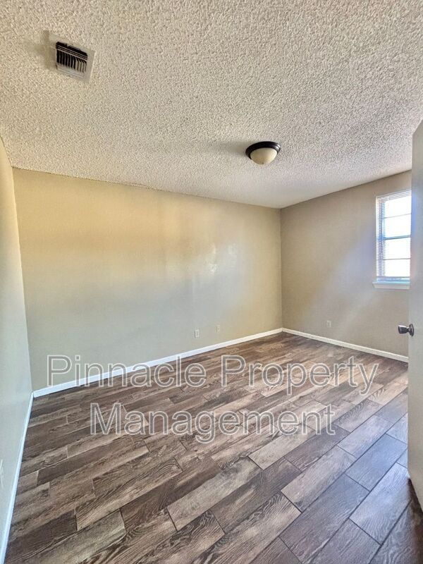 Building Photo - 3812 Wild Rye Trail