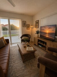 Building Photo - 928 Whelk Ct