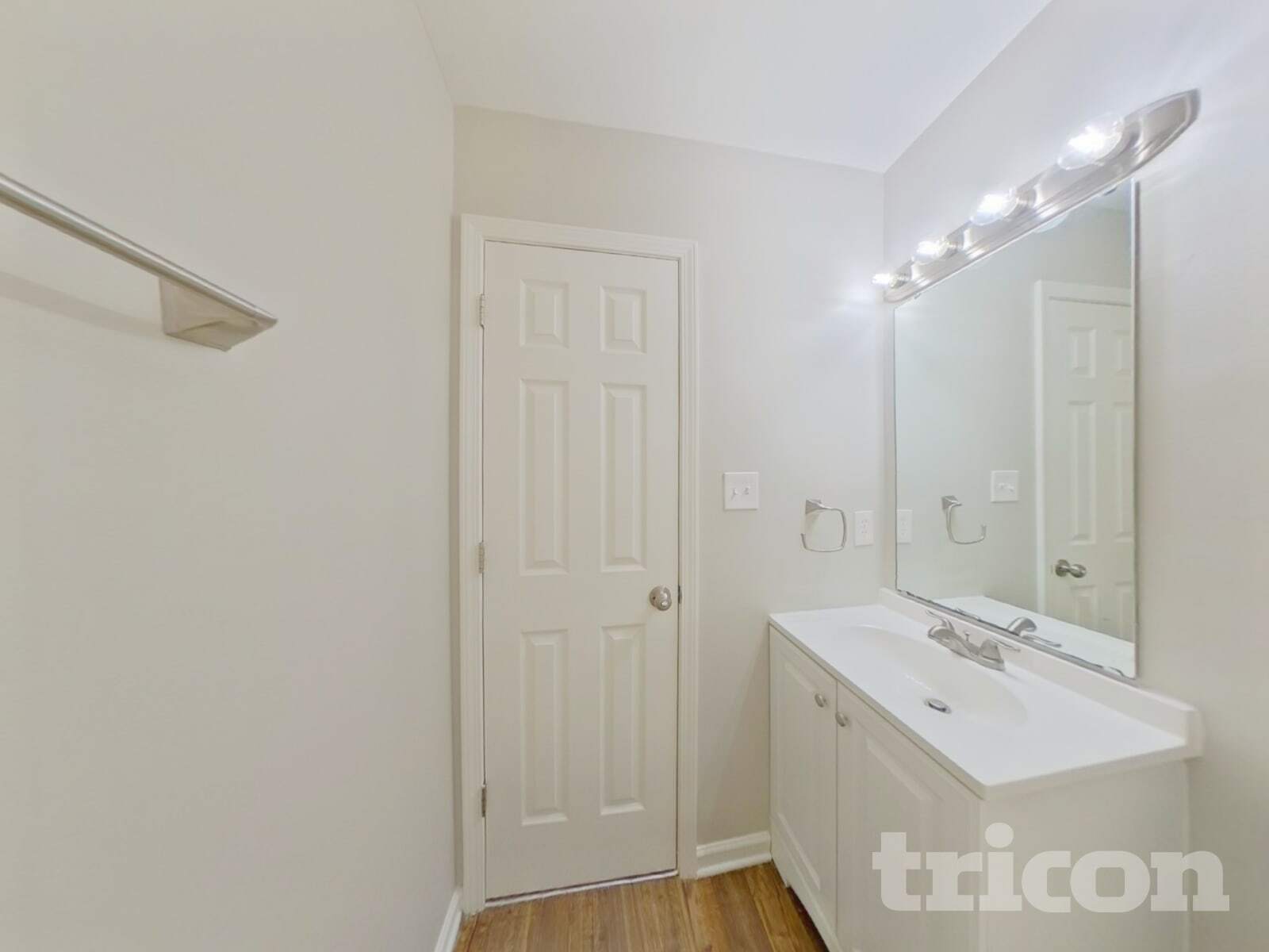 Building Photo - 1110 Hipp Rd