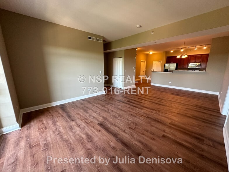Building Photo - 1 Itasca Pl