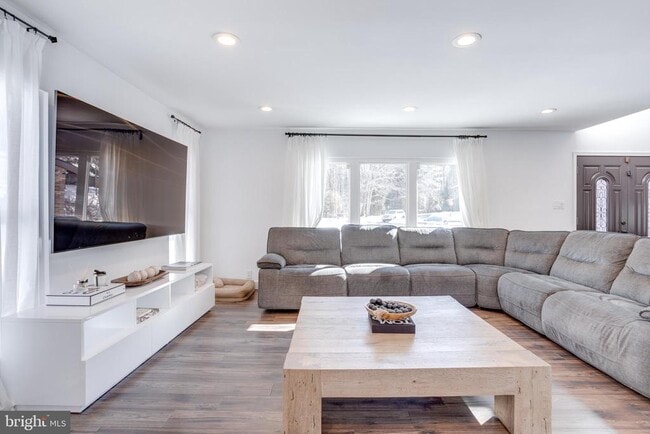 Building Photo - 5704 Wood Duck Ct