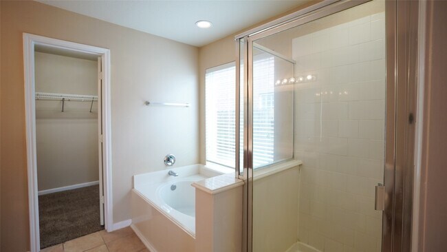 Building Photo - 16526 Bristle Creek Dr