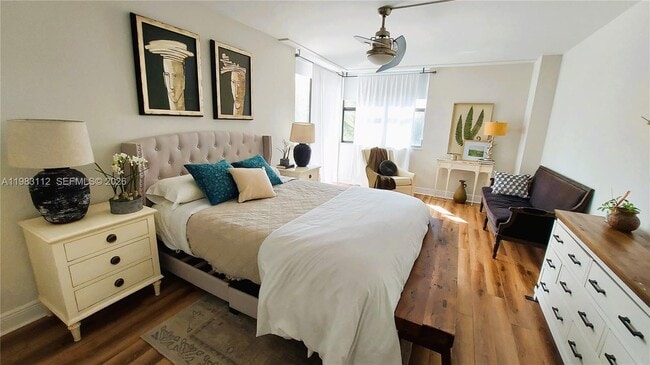 Building Photo - 3375 N Country Club Dr