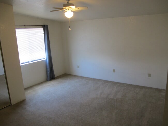 Building Photo - 1620 N Fremont Ave