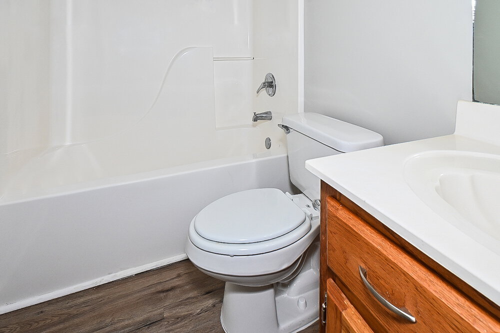 Building Photo - 6620 Tealwood Dr