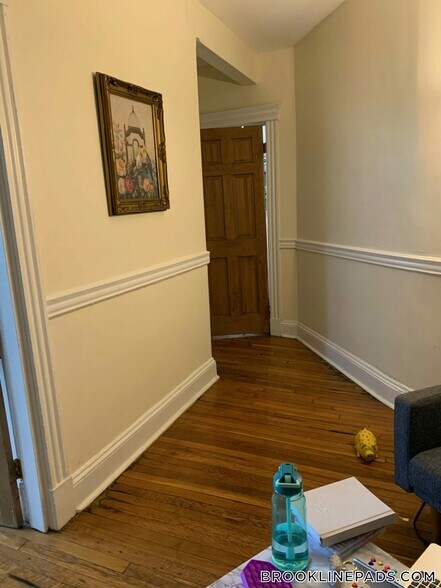 Building Photo - 360 Riverway
