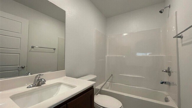 Building Photo - 767 Omaggio Pl