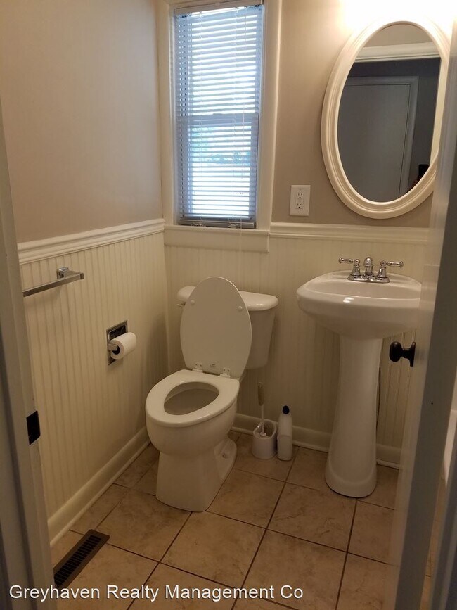 Building Photo - 3 br, 2 bath House - 1439 Jenkins Rd.