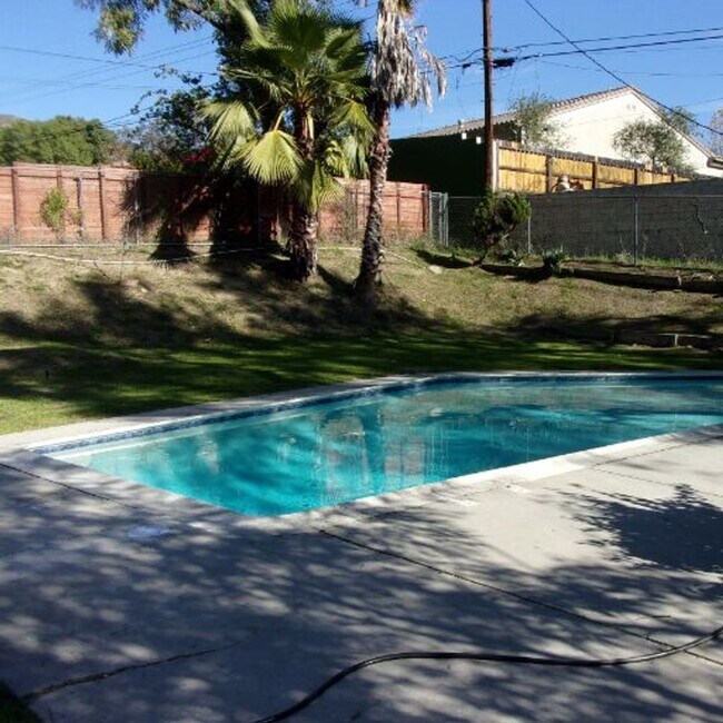 Building Photo - Spacious Private Home with Pool on Nearly Half an Acre