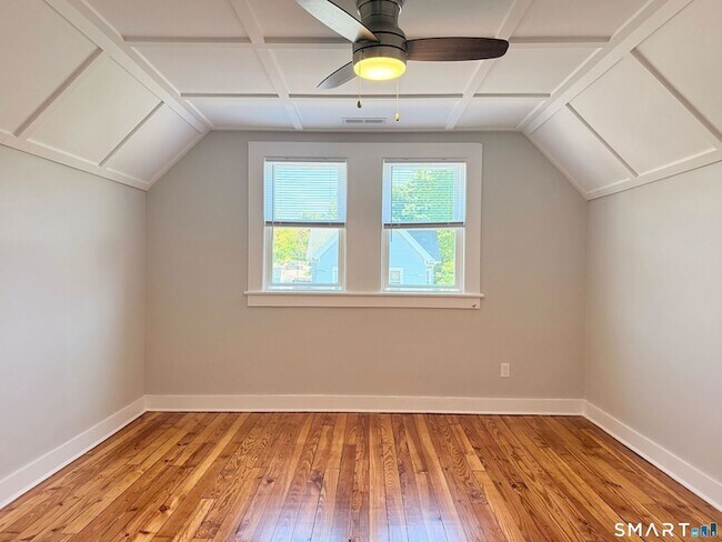 Building Photo - 72 N Whittlesey Ave