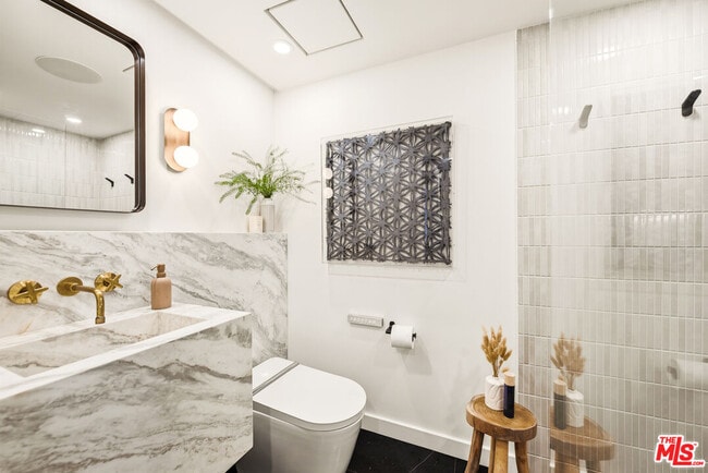 Building Photo - 18055 Coastline Dr