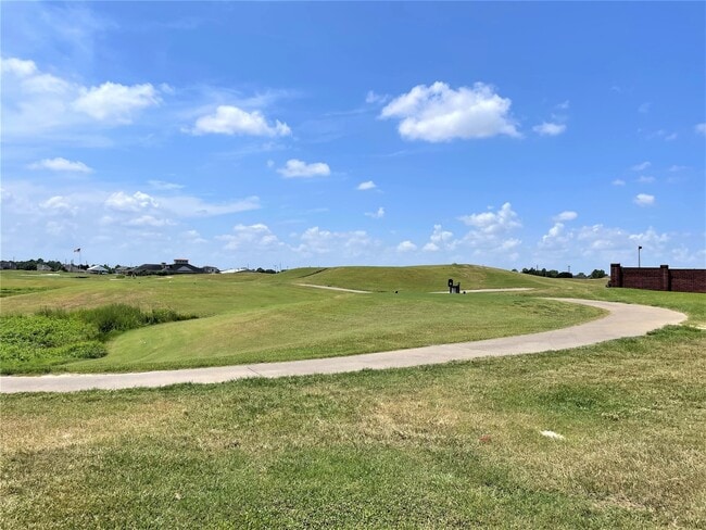 Building Photo - 16407 Stone Prairie Dr