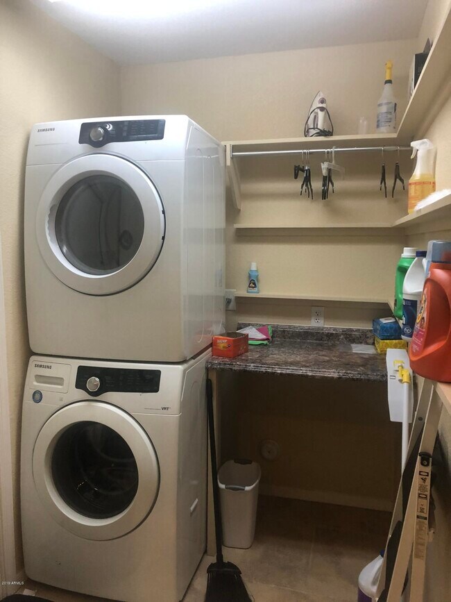 Building Photo - 3923 N 151st Ave