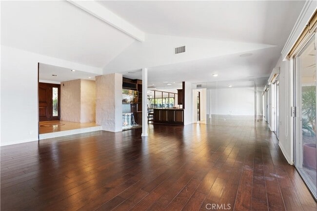 Building Photo - 3713 Dellvale Pl