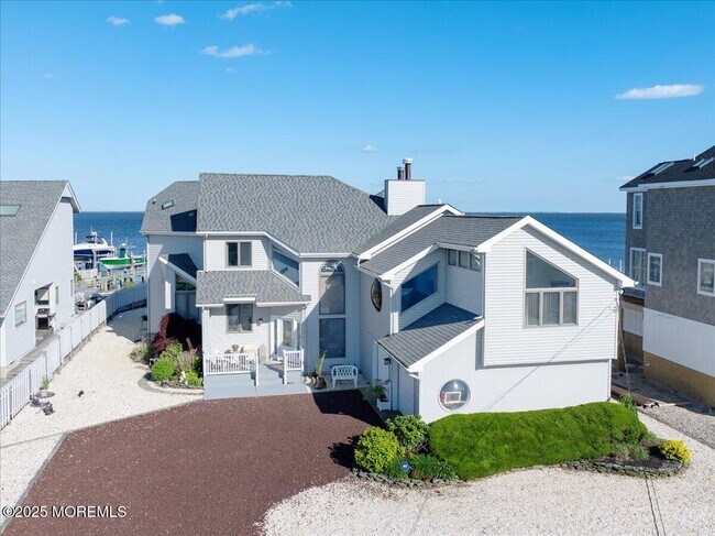 Building Photo - 1207 Capstan Dr