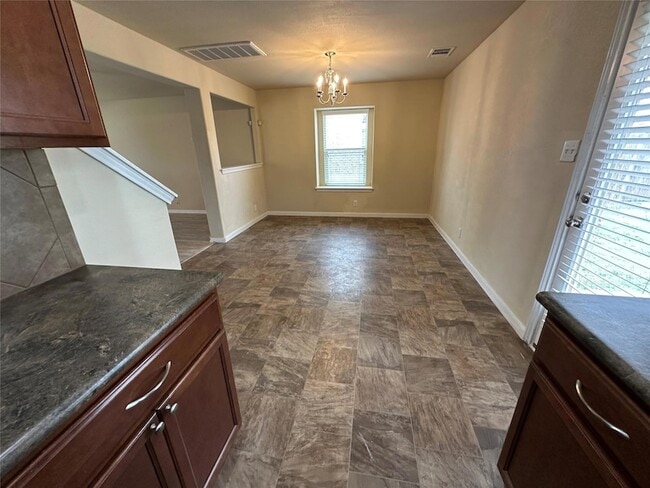 Building Photo - 307 Wildcat Dr