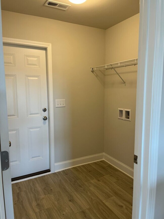 Building Photo - MADISON City Schools! MOVE IN READY NEW 4BR