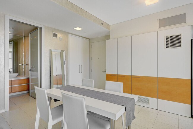 Building Photo - Veer Towers 2007W- Strip/City Views from this Stunning Studio 1/ba Residence