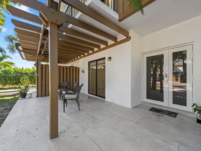 Building Photo - 6885 NW 169th St