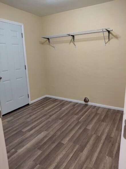 Building Photo - 31 Bel Air St