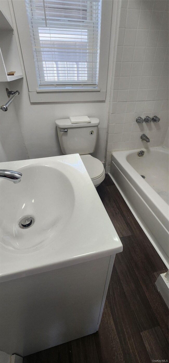 Building Photo - 231 West Ave