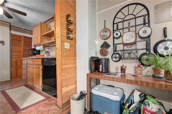 Building Photo - 1501 E 248th St