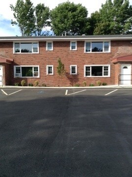 Building Photo - 40 Monticello St