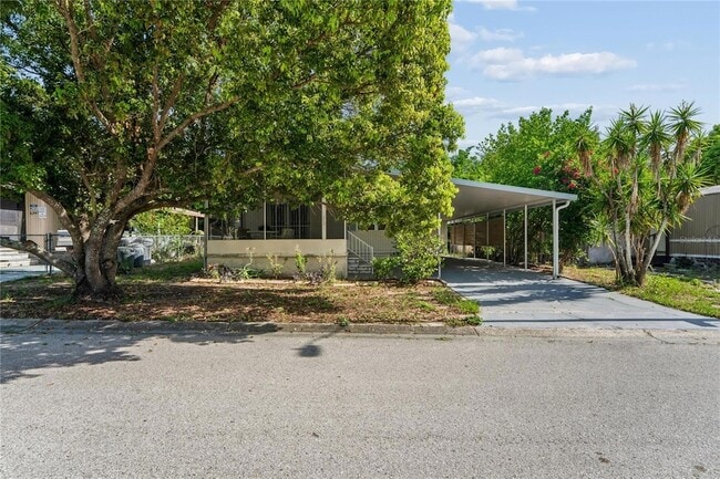 Building Photo - 6601 Sutherland Ave