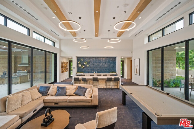 Building Photo - 101 Turnstone