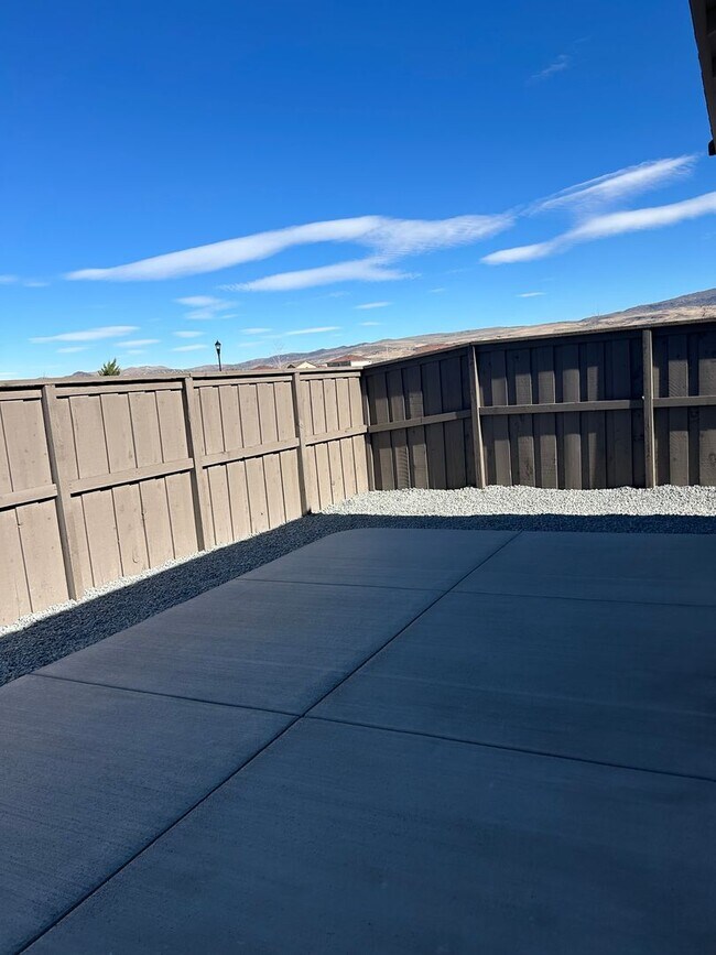 Building Photo - NEW HOME