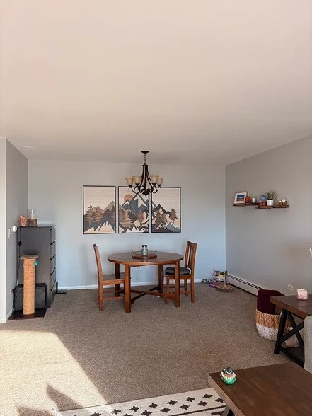 Dining - 1301 S Finley Rd