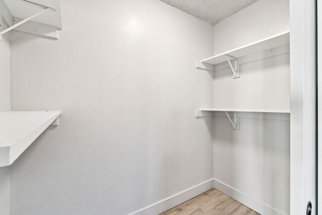 Building Photo - 4306 Plum St