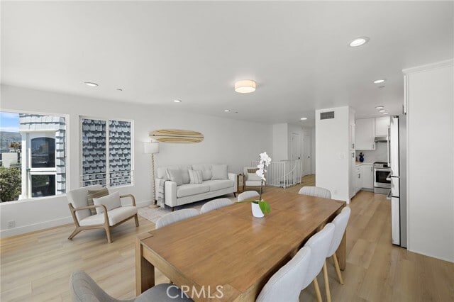 Building Photo - 1045 Gaviota Dr Unit B