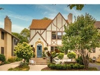 Building Photo - 4325 Chowen Ave S