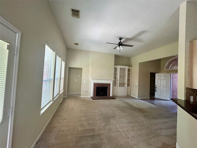 Building Photo - 23 Tivoli Garden Ct