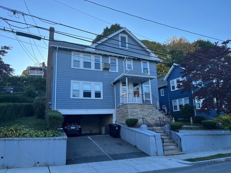 Primary Photo - 56 Edgecliff Rd