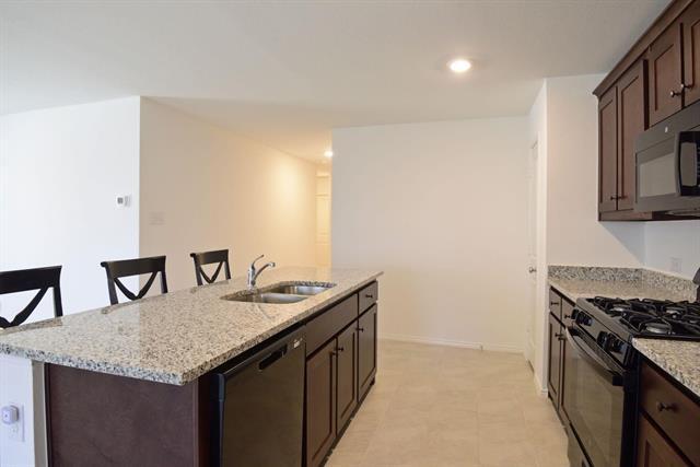 Building Photo - 14133 Aberavon Dr