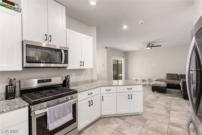 Building Photo - 7457 Onyx Star St