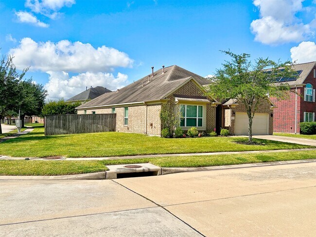 Primary Photo - 19003 Piper Hill Ln