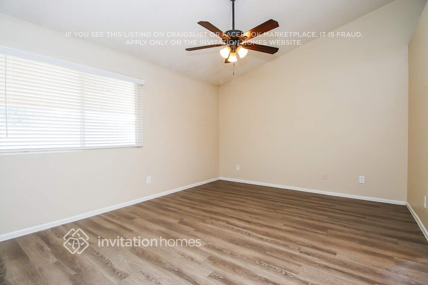 Building Photo - 2551 E Diamond Cir