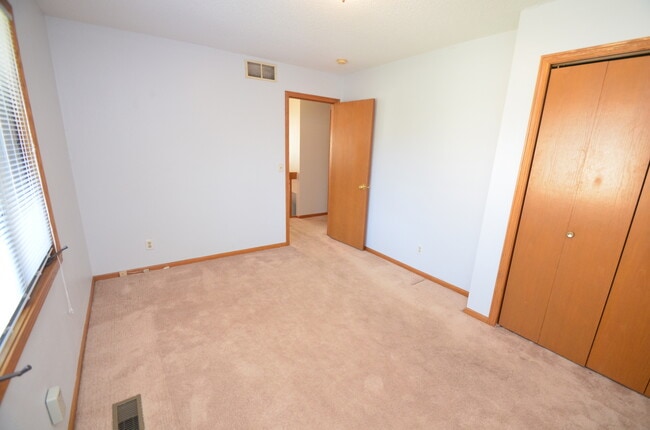 Building Photo - 1239 Wood Creek Bend