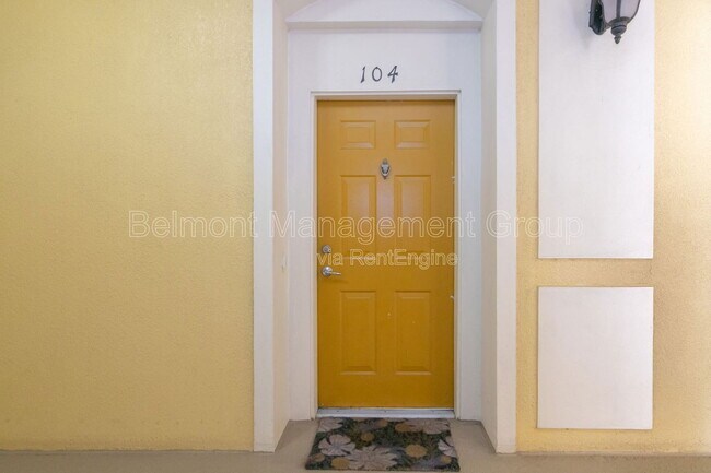 Building Photo - 3338 Robert Trent Jones Dr