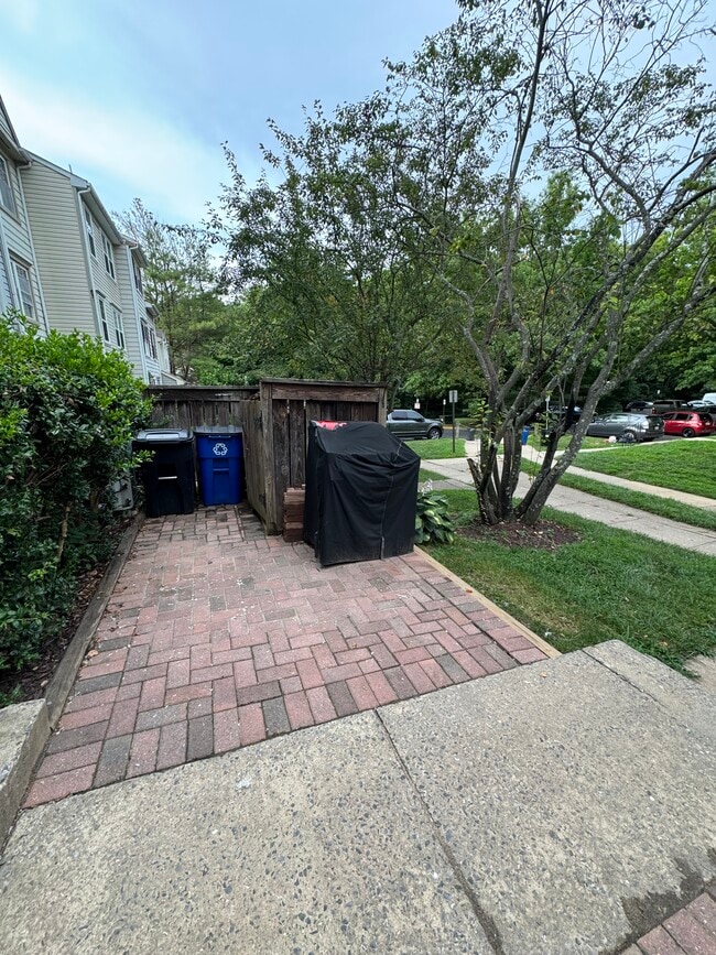Building Photo - 19104 Highstream Dr