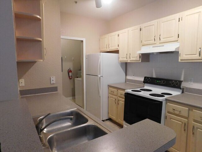 Building Photo - Condo in Legacy Dunes, Kissimmee