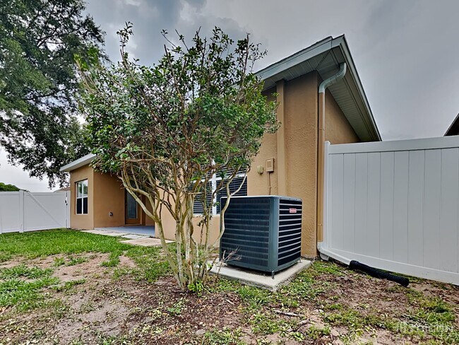 Building Photo - 9909 Jasmine Brook Cir