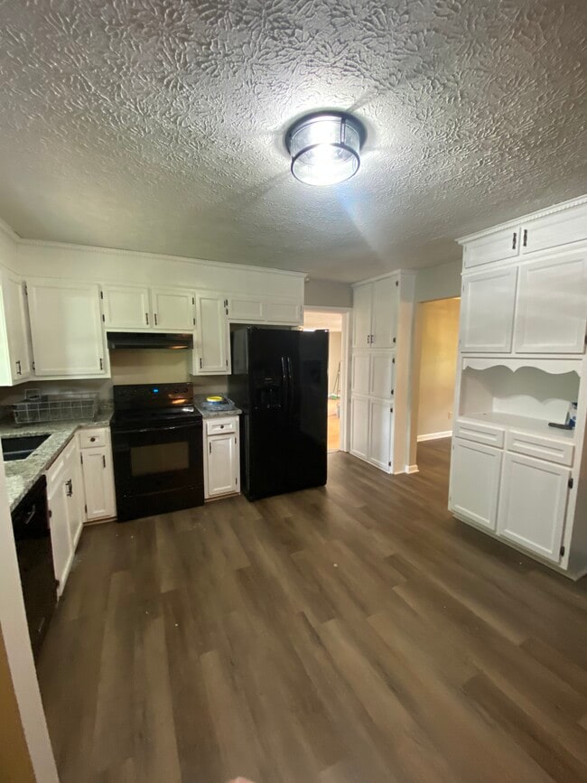 Building Photo - 1823 Grider Pond Rd